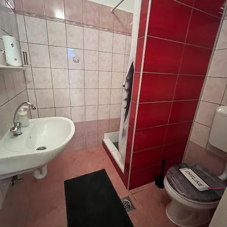 Koelcsey 21 Vendeghaz Gasthuis
