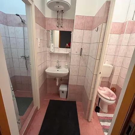 Gasthuis Koelcsey 21 Vendeghaz