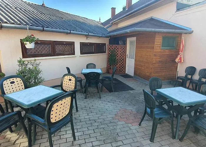 Гостевой дом Koelcsey 21 Vendeghaz *