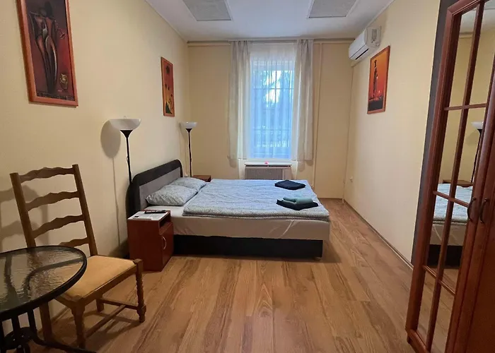 Koelcsey 21 Vendeghaz *